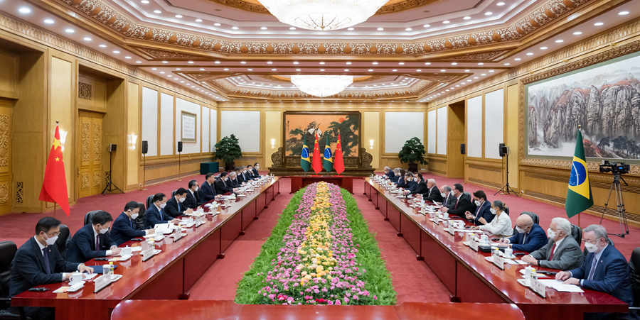 习近平同巴西总统卢拉举行会谈