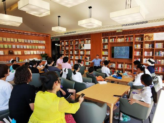 新华全媒+|让阅读抵达更广阔人群——多地打造提升城市公共阅读空间观察